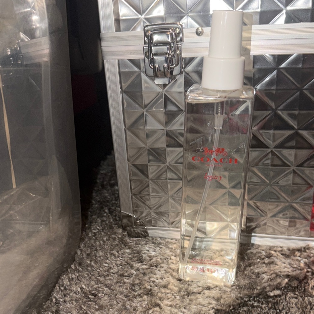 Coach Floral Blush or Coach Legacy Collection-PICK ONE ONLY🎉 - Picture 7 of 13
